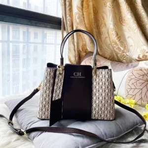 CH Large Capacity Fashion Crossbody Bag
